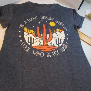 New Ladies Small  Tee T-Shirt Top Dark Desert Highway